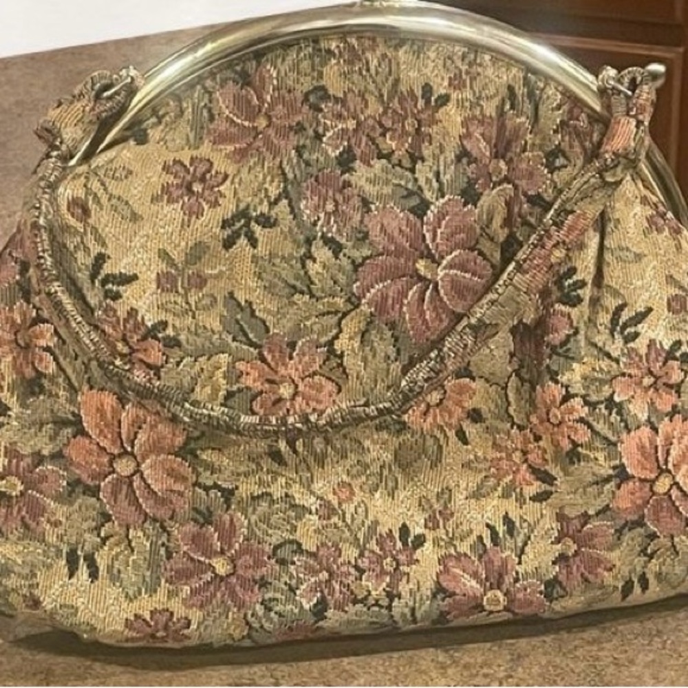 Floral print clutch bag